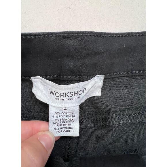 WORKSHOP Republic Jean Shorts Size 14 Black Modern Fit Cuffed Hem Casual Stretch - Picture 6 of 10